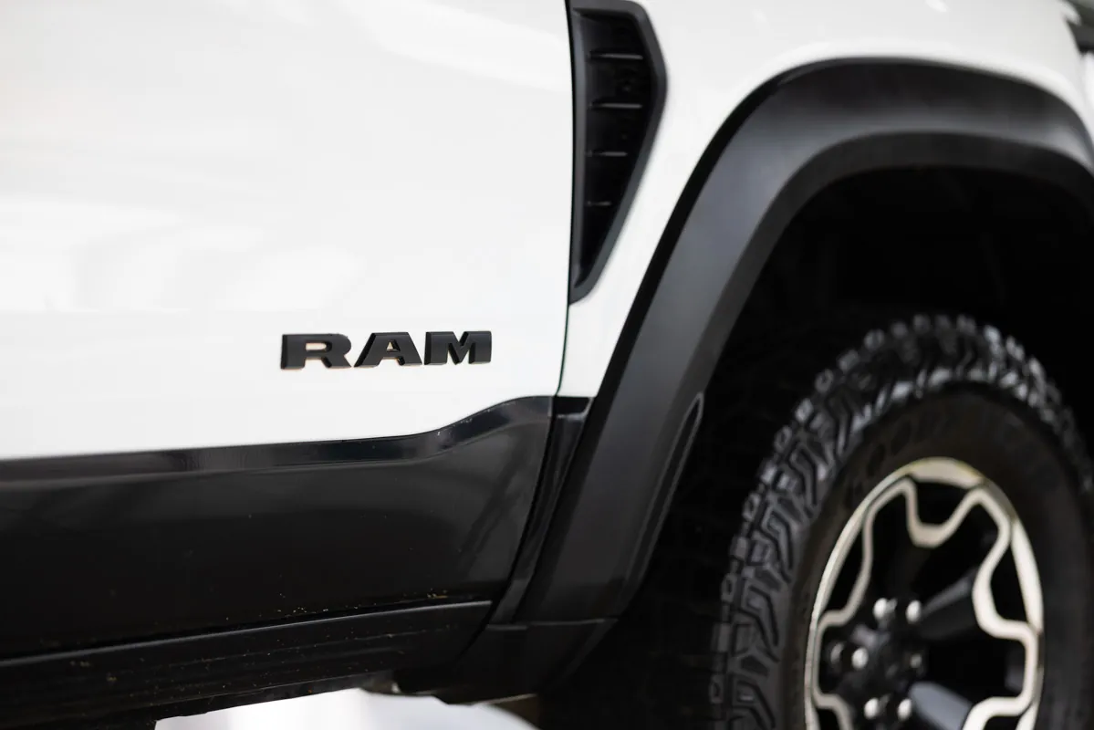Fotografía 5 del RAM TRX Blanca en MCAutos.