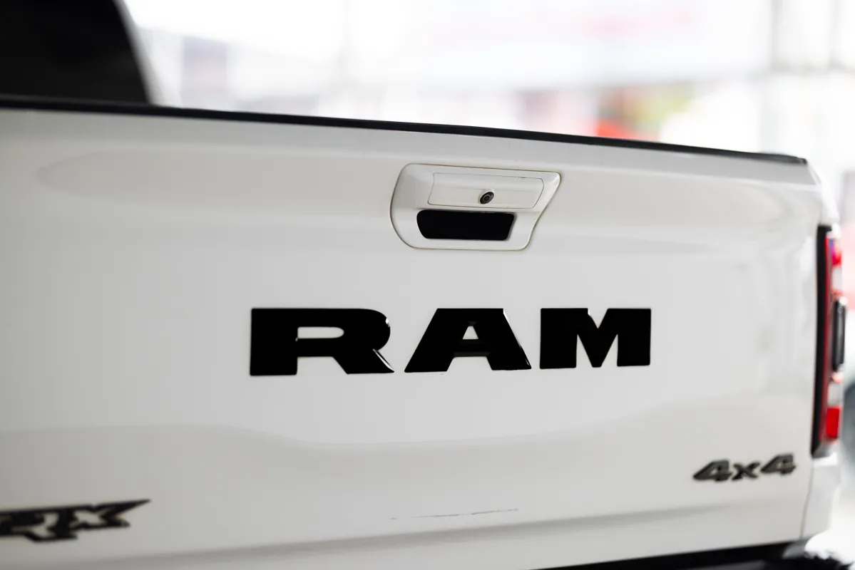 Fotografía 6 del RAM TRX Blanca en MCAutos.