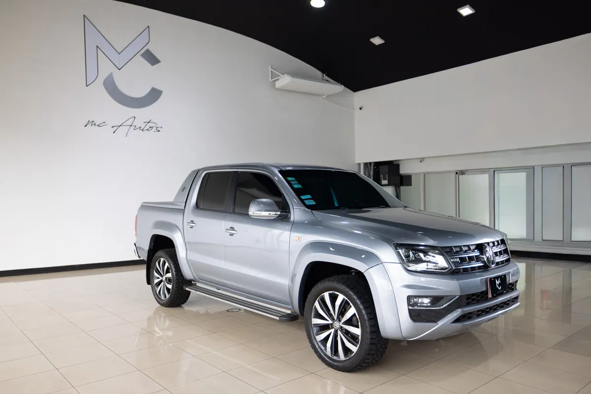 Volkswagen Amarok en la sala de exhibición de MCAutos.